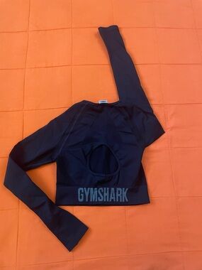 Gymshark Shirt Womens Medium Black Crop Top Cut Out Active Workout